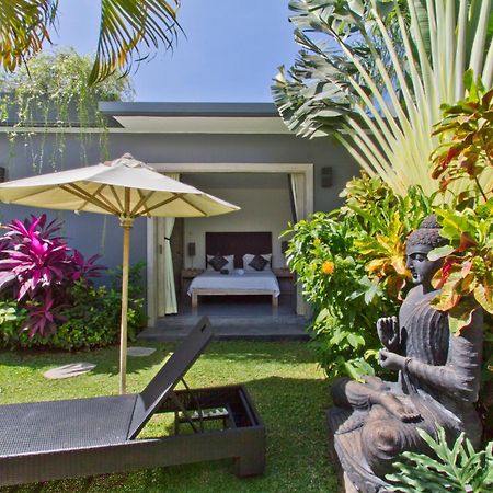 Villa Nuri Merah 1 Kerobokan Exterior foto
